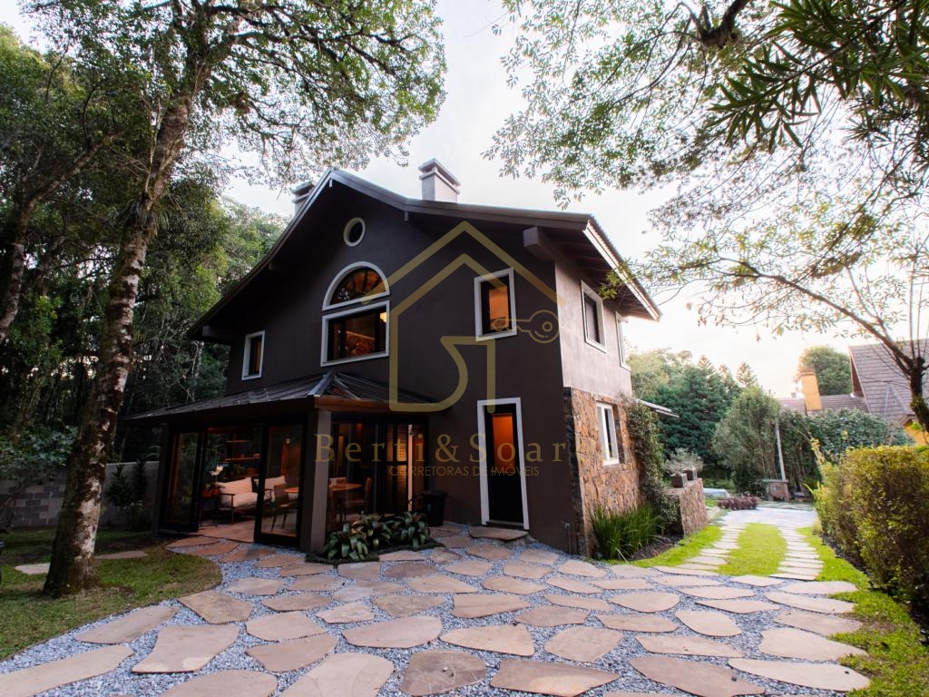 Casa 4 Dormitórios