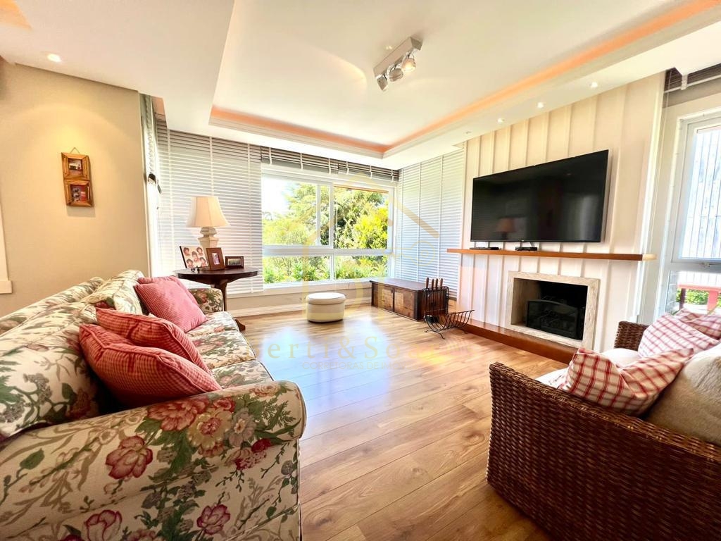 Apartamento 3 Dormitórios