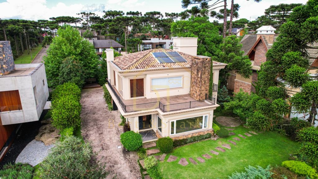 Casa 4 Dormitórios